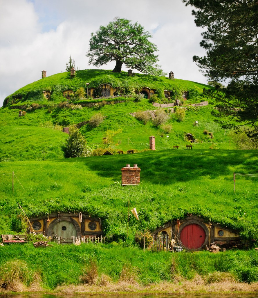 Hobbiton Movie Set Tour Rotorua Super Passes Discounts Deals